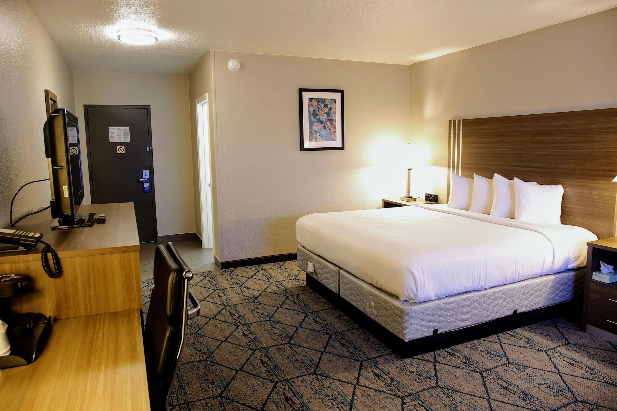 Baymont By Wyndham Effingham Hotel Exterior photo